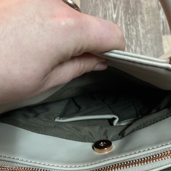 Matt & Nat Large Vegan Leather Tan Purse - Picture 7 of 13